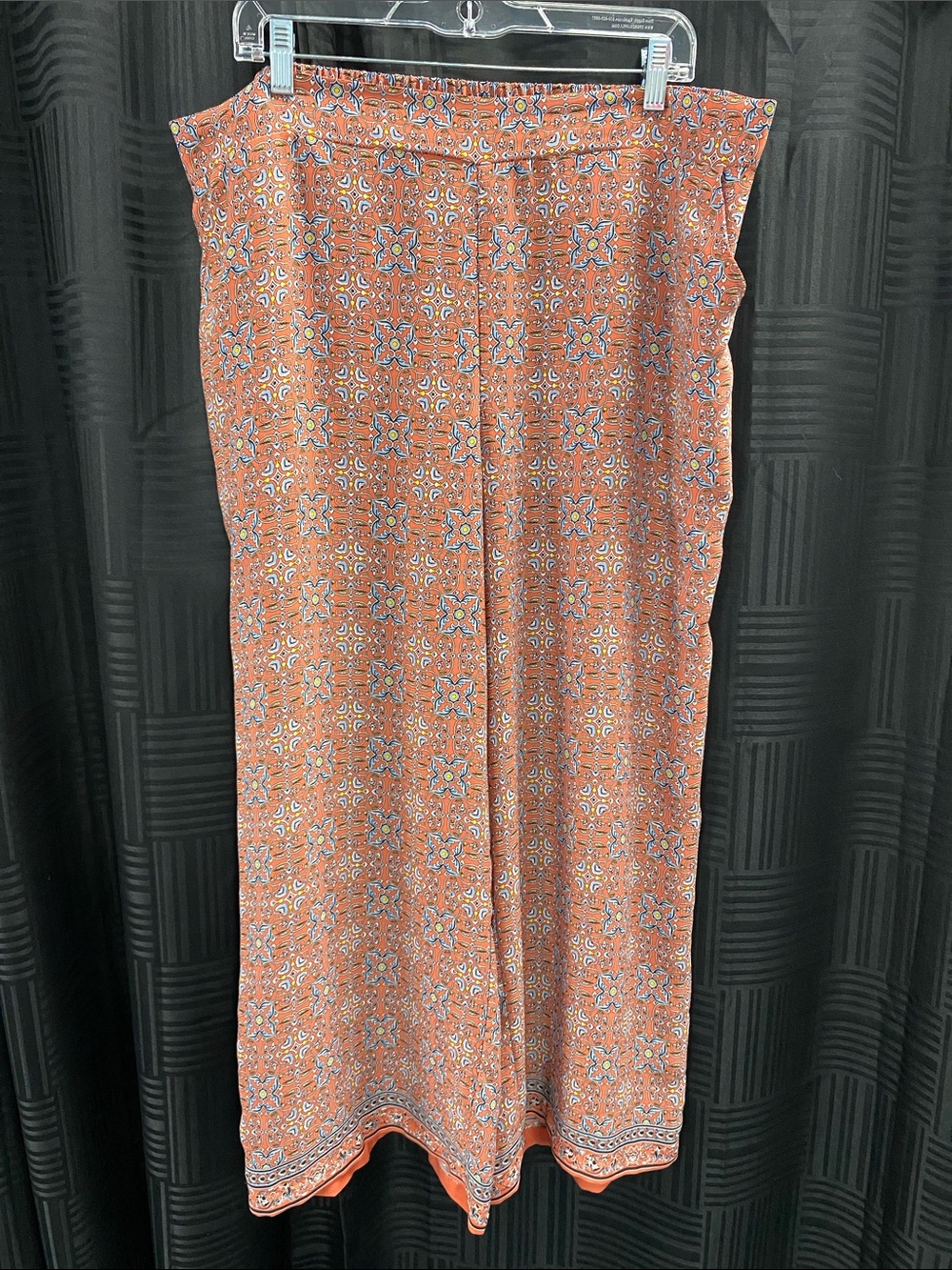 Max Studio Boho Wide Leg Cropped Pants in Coral Print